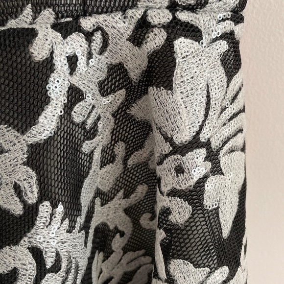 Bebe Sequin Dress Size 6 Removable Straps - Picture 4 of 5